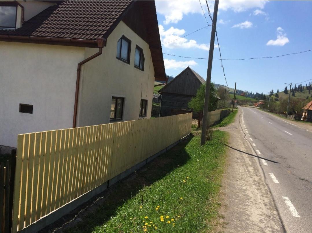 Karacsony Guest House Lunca de Sus Exterior photo
